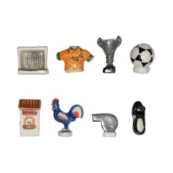 Série complète de 8 fèves Les objets du foot 1998